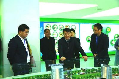 副市長羅云峰率隊(duì)調(diào)研蜀山經(jīng)濟(jì)開發(fā)區(qū)環(huán)境產(chǎn)業(yè)