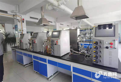 高端智庫看山東|濰坊壽光這家企業(yè)研發(fā)的可降解、無污染環(huán)保新產(chǎn)品讓專家連連稱贊
